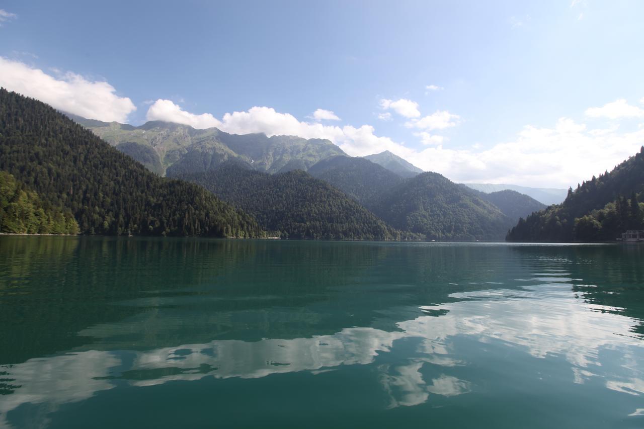 Гостиница Солнце Абхазии Lidzava Экстерьер фото